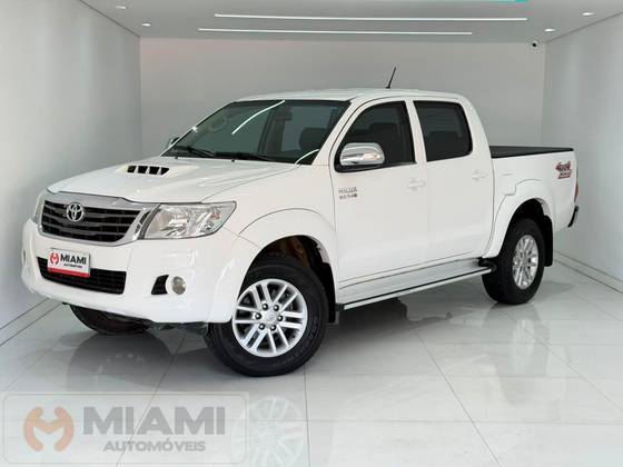 TOYOTA HILUX 3.0 SR 4X4 CD 16V TURBO INTERCOOLER DIESEL 4P AUTOMÁTICO TOYOTA HILUX 3.0 SR 4X4 CD 16V TURBO INTERCOOLER DIESEL 4P AUTOMÁTICO